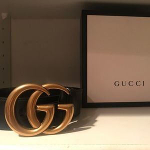 Brand new authentic black leather Gucci belt